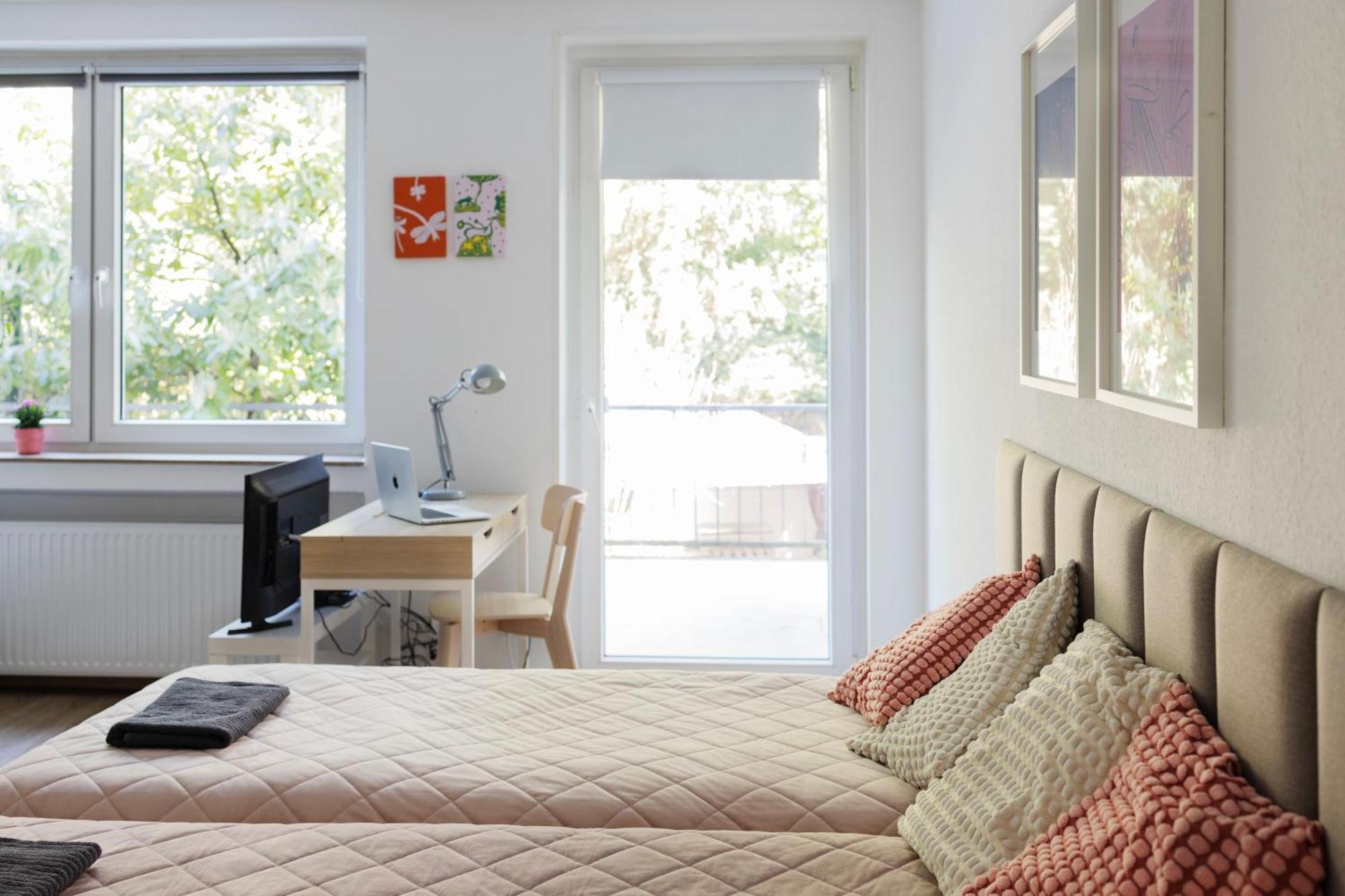 Central Apartment With Terrace And A Free Parking Duisburgo Exterior foto